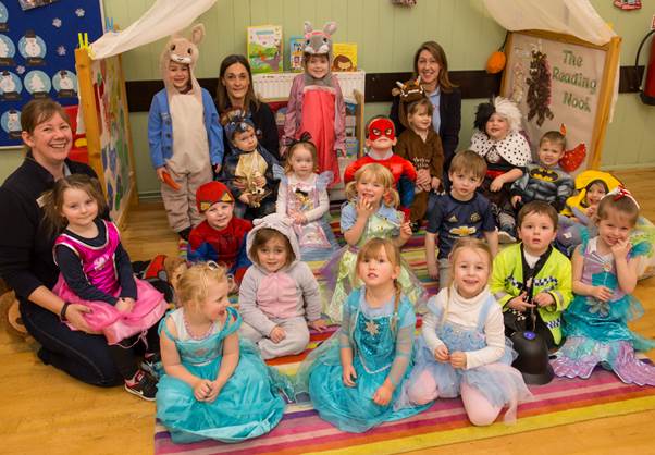 Builder donates £300 to pre-school for World Book Day﻿