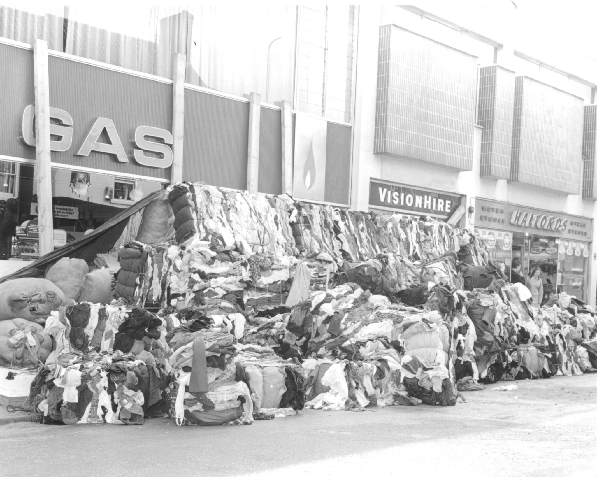 crash-on-high-street-photos-reveal-many-former-businesses