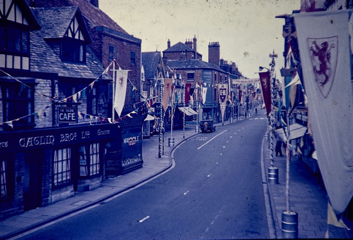 More pictures of High Street for Queen’s Coronation – in colour