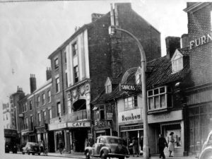 Do remember these cinemas and cafes?