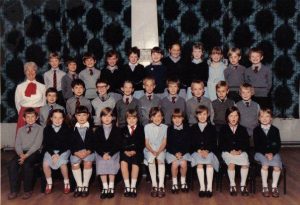 Who do you know in this Grantham school photo?