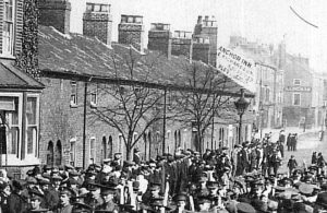 Troops march through Grantham in WW1