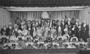 Who do you know in this Grantham school photo?