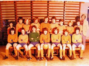 Who do you know in this Grantham school photo?