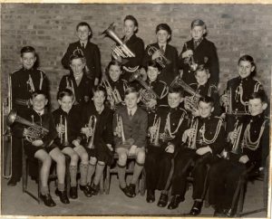 Who do you know in this Grantham band?