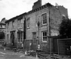 Former Grantham court is demolished