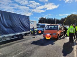 Police swoop on driver with three bald tyres